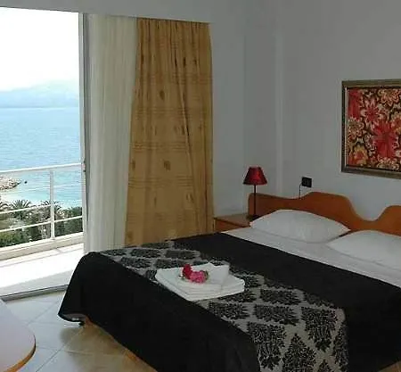 Отель Seaside 4*