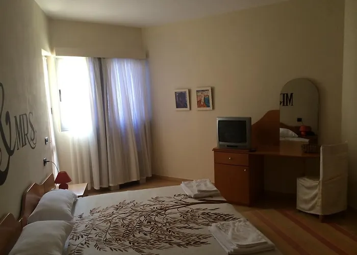 Seaside 酒店 Sarandë